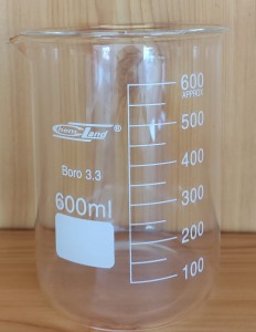 ZLEWKA SZKLANA Z WYLEWEM POJ.600ML, NISKA, SKALOWANA 